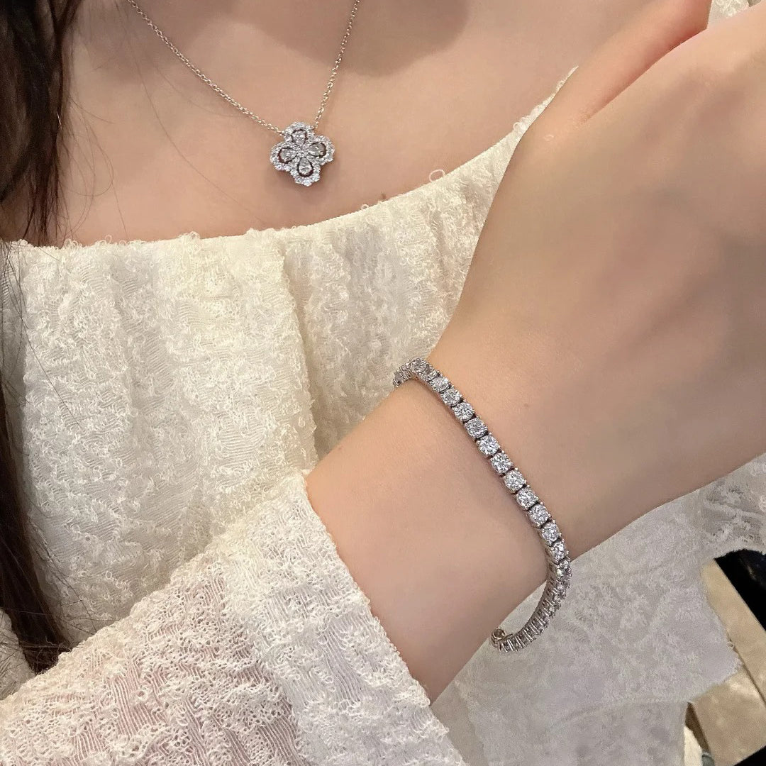 สร้อยข้อมือเทนนิสโมซาไนต์